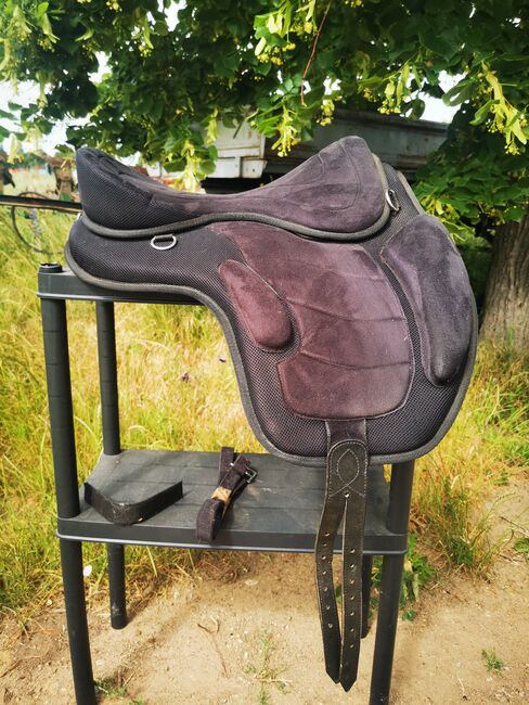 Baumloser sattel 17,5 zoll, Mandy, Treeless Saddle, Burg Stargard, Image 4