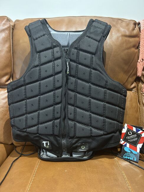 BRAND NEW Champion Body Protector Adults S, Champion Ti22 Level 3, Grace Sawford, Kamizelki ochronne, Wigston