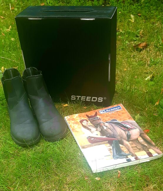 Neuwertige Marken Kinder Reitbekleidung vom Hause KRÄMER., STEEDS Minichaps , STEEDS Reitstiefelette, EQUILIBRE Kinderreithose Minichaps Ecolette , Reitstiefelette Novice , Kinderreithose Kniebesatz, Dominik Sommer , Children's Breeches & Jodhpurs, Nürnberg, Image 2