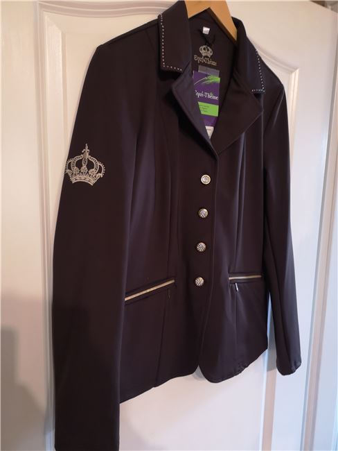 Braunes jacket, Equi Theme , Jenny B. , Turnierbekleidung, Wittendorf, Abbildung 5