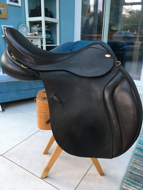 Brown GP/showing/WH saddle., Saddlers bench company, Laura Haley, All Purpose Saddle, Choppington , Image 2