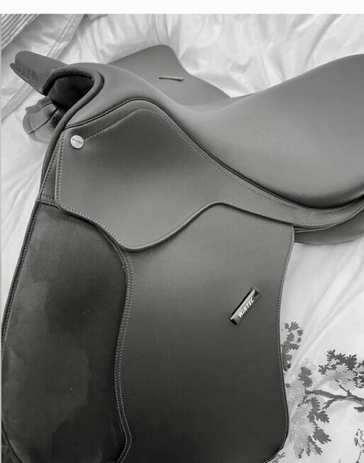 Brown Wintec 500 VSD saddle, Wintec  500 VSD, Gemma Hurst, All Purpose Saddle, Carlton in Lindrick, Image 2