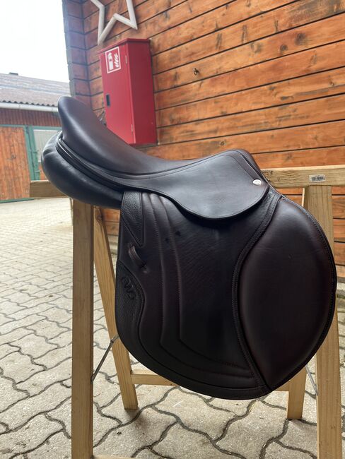 brauner Springsattel CWD SE02 17,5“ 3C, CWD SE02 17,5“ 3C, AP, Jumping Saddle, Klagenfurt/WS, Image 11