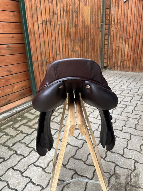 brauner Springsattel CWD SE02 17,5“ 3C, CWD SE02 17,5“ 3C, AP, Jumping Saddle, Klagenfurt/WS, Image 13