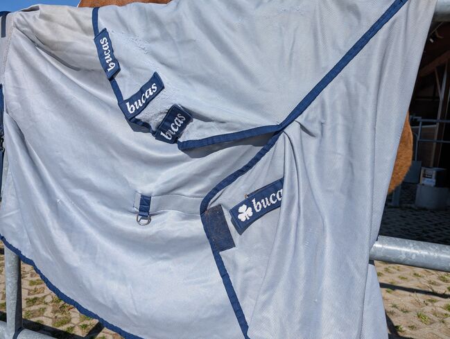 Bucas Buzz Off Full Neck - silver / navy - Fliegendecke / Ekzemerdecke, Bucas Bucas Buzz Off Full Neck - silver / navy , Peter, Derki dla konia, Dresden Gompitz, Unkersdorf, Image 3