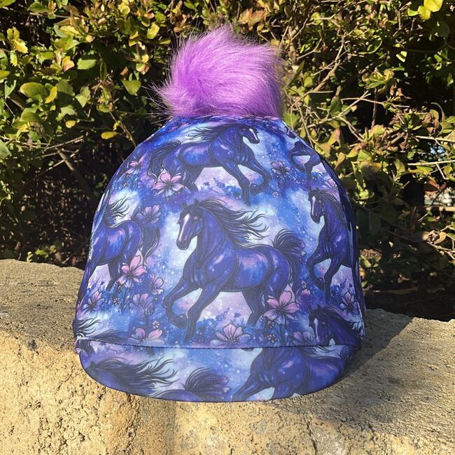 Buggez Reithelmüberzug MIDNIGHT mit Pompom, Buggez, Maya (Swisshorseshop), Riding Helmets, Frauenfeld