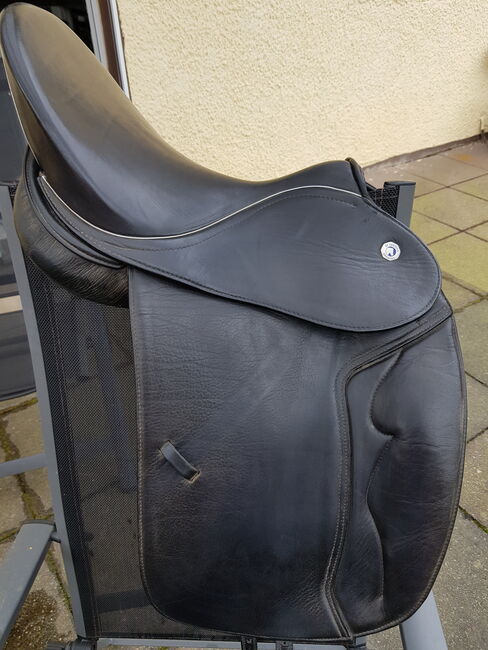 Butterfly Claudia 17 Zoll, Butterfly , Heike , Dressage Saddle, Bad Wünnenberg, Image 5