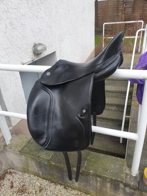 Butterfly sattel Uta graf 18 zoll, Butterfly  Uta graf, Jennifer schnee , Dressage Saddle, werne