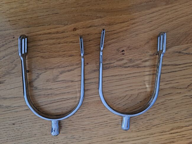 Knopfsporen, Michelle wilms , Spurs & Spur Straps, Eppstein 