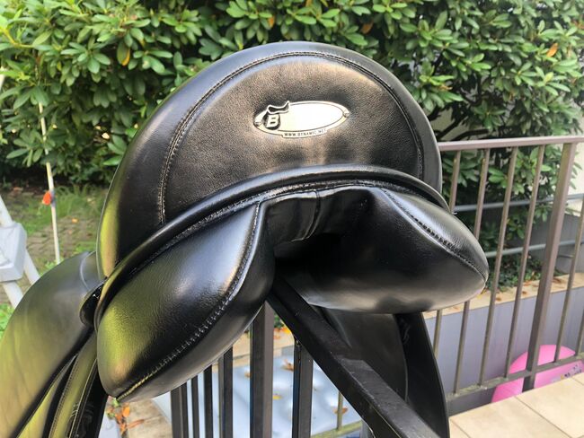 Bynamic Dressursattel 17 Zoll, Bynamic, Carlotta Winter, Dressage Saddle, Ratingen , Image 2