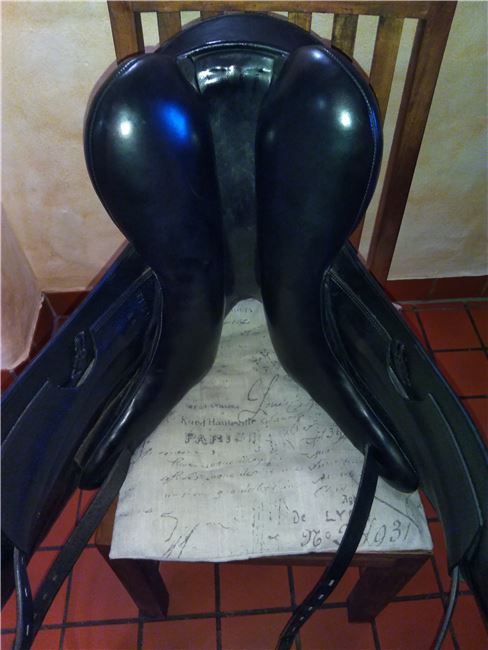 Bynamic Monoblatt Dressursattel schwarz 17,5 Zoll, Bynamic Mono , Vanessa , Dressage Saddle, Schermbeck, Image 3