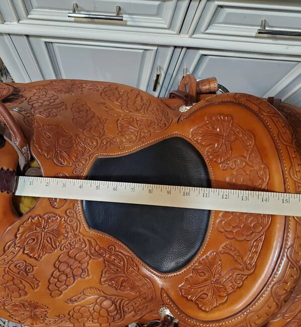 California Grapes Fully Tooled Freckers Ranch Saddle 15" Unused-New, Handmade Ranch Saddle, Martin Berkshire, Siodło westernowe , Ocala, FL, Image 2