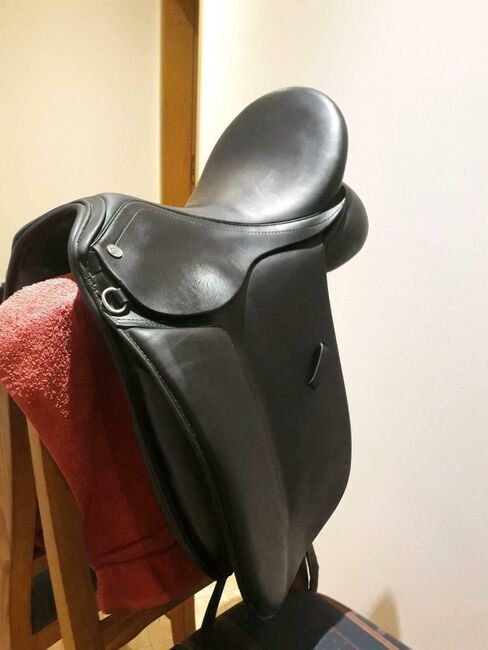 Cama Design Dressursattel Amon 17", Cama Design Dressursattel, Franziska Heerdes, Dressage Saddle, Sprakensehl, Image 3