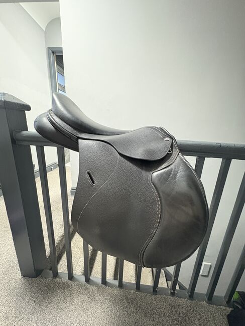 Cavaletti Collection Jump Saddle – Black Leather adjustable gullet., Cavaletti  Jump saddle , Kelly vaughan , Vielseitigkeitssattel (VS), England , Abbildung 4