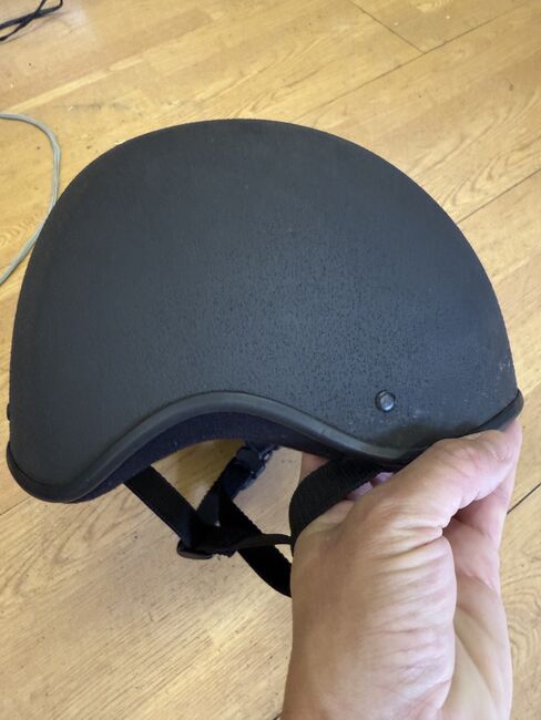 Charles Owen Black Riding hat, Charles Owen, Eve Murphy, Riding Helmets, Warwick, Image 3