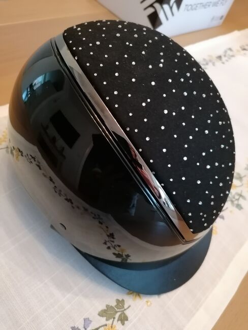 Charles Owen EQx Kylo Riding helmey with MIPS, Charles Owen   EQx Kylo Riding helmey with MIPS, Linda Hurl, Riding Helmets, Drakelow, Burton-On-Trent, Image 2