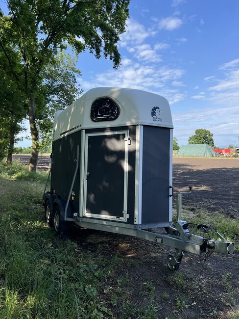 Cheval Liberté 2er Anhänger - Neue Bodenplatte, Cheval Liberté  Cheval Liberté 2002 XL, Lars, Horse Trailers, Brietlingen