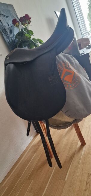 Childeric DHE 17,5 Dressursattel, Childeric  Dhl, Mirabella Hess, Dressage Saddle, Grenzach-wyhlen 