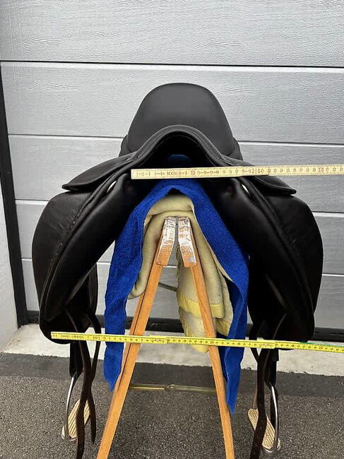 Childeric Dressursattel 16.5 Zoll, Ella, Dressage Saddle, Glarus, Image 2
