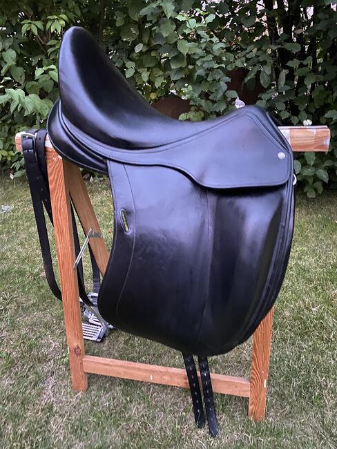 Childeric Dressursattel 18“ Top Zustand, Childeric  DSG, Angelika Goppert, Dressage Saddle, LiTZENDORF