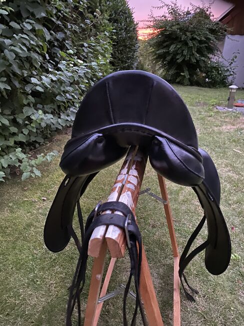 Childeric Dressursattel 18“ Top Zustand, Childeric  DSG, Angelika Goppert, Dressage Saddle, LiTZENDORF, Image 3