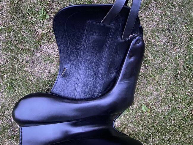 Childeric Dressursattel 18“ Top Zustand, Childeric  DSG, Angelika Goppert, Dressage Saddle, LiTZENDORF, Image 6