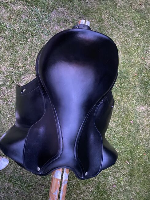 Childeric Dressursattel 18“ Top Zustand, Childeric  DSG, Angelika Goppert, Dressage Saddle, LiTZENDORF, Image 13