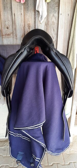 Childeric Dressursattel 17,5 top Zustand, Childeric , Maresa, Dressage Saddle, Pfullingen, Image 3