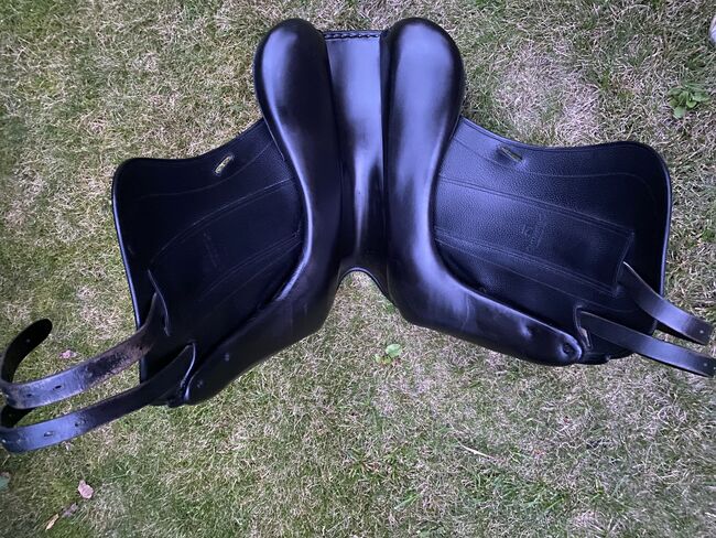 Childeric Dressursattel 18“ Top Zustand, Childeric  DSG, Angelika Goppert, Dressage Saddle, LiTZENDORF, Image 11