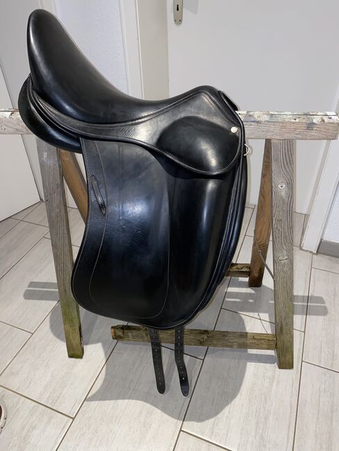 Dressursattel Childéric DSG, 17,5 Zoll, Childéric DSG, Paulina Ulherr, Dressage Saddle, Schorndorf, Image 2