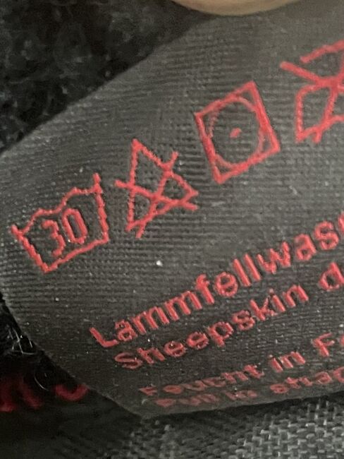 Christ Lammfellsattel Iberica, WB, Christ Iberica, Manu Kruip, Fellsattel, Zorneding , Abbildung 4