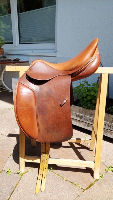 Cobra Dressursattel 17,5 evtl. auch für Schwarzwälder o. ä., Cobra Dressursattel, Franz Baur, Dressage Saddle, Wannweil