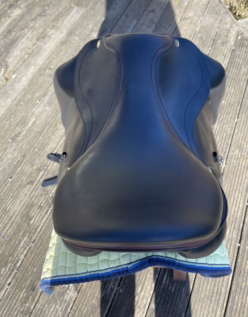 Neuwertiger Cobra Dressursattel Monoblatt, Cobra, Jill G., Dressage Saddle, Penzing , Image 3