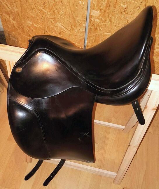 Cobra Dressursattel Gut erhalten mit Pauschen, Cobra Cervia, Saskia, Dressage Saddle, Geesthacht, Image 15