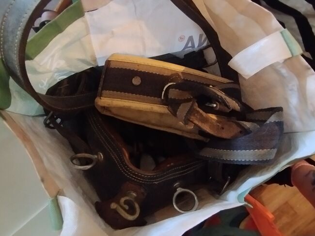 Konvolut Lederzubehör und Steigbügel, Melanie , Training Aids, Mühlhausen/Thüringen, Image 2