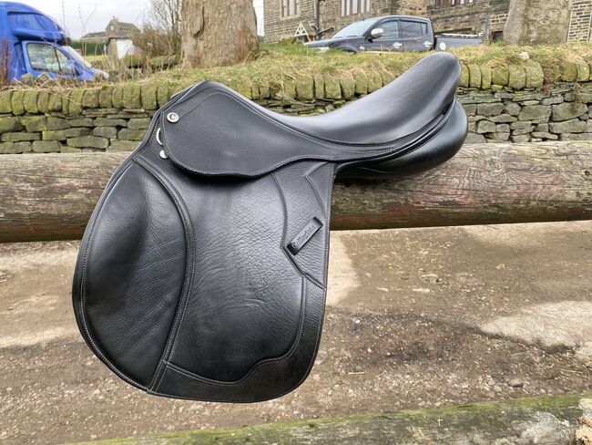 Collegiate, Collegiate , Tyler Millie Ambler, Jumping Saddle, Halifax