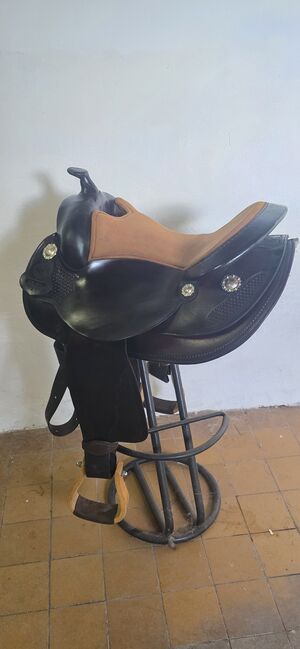 Continental 137, Continental  137, Jeannette Weißenborn , Westernsattel, Nessetal