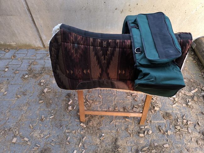 Continental Westernpad und Packtasche, Continental , Steffi, Western Pads, Kaiseraugst 