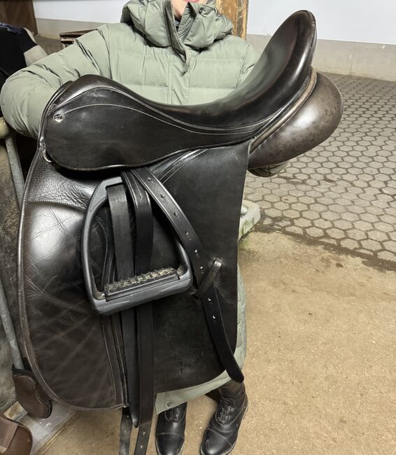 County Competitor 16,5 Dressursattel, County Competitor, Jenny, Dressage Saddle, Bruttig-Fankel