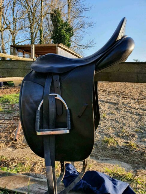 County Competitor Dressursattel, County Competitor , Diana K., Dressage Saddle, Hagenburg 