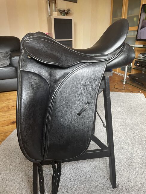 County Connection 17,5 Zoll - sehr guter Zustand, County Connection, S. Schneider, Dressage Saddle, Altenkirchen