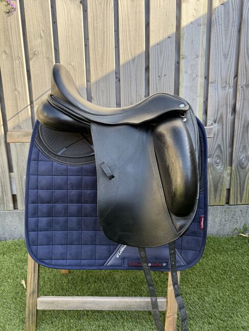 Custom Advantage R, Custom Advantage R, NG Zadels (NG Zadels ), Dressage Saddle, Almere