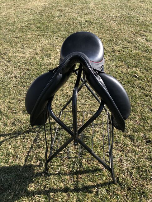 Custom Dressage Saddle, Custom Icon Eclipse, Cheyanne Martucci, Dressursattel, Tarentum, Abbildung 5