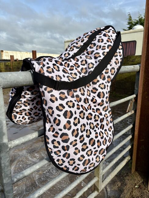 Custom hand made saddle bags, Tack Maverick, Lisa Adams, Other, Ayrshire