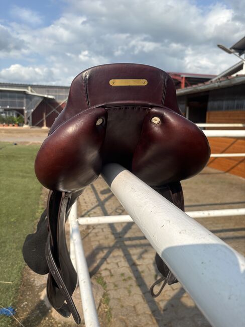 CWD Springsattel, CWD, Kuhn Celine , Jumping Saddle, Primstal , Image 3