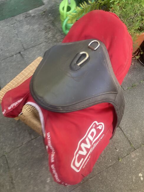 CWD Springsattel - CWD SE02 170 TR 3D - 17 Zoll, CWD CWD SE02 170 TR 3D, Janina Röhrig, Springsattel, Braunfels, Abbildung 12