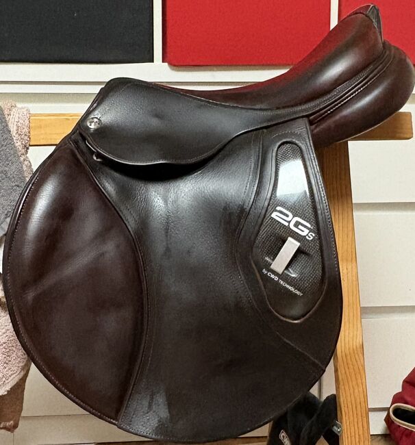 CWD Springsattel 2GS 17,5, CWD Dynamic 2GS, Daniela Konrads, Jumping Saddle, Neuss, Image 2