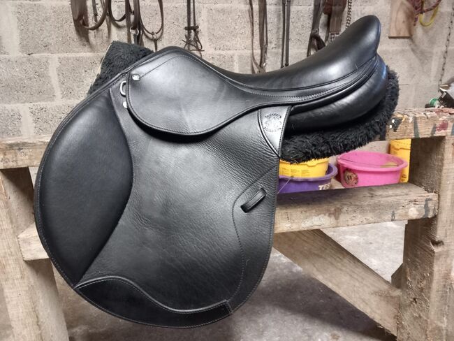 De Garda 17.5inch medium width saddle, Semellia De Garda, Antoinette McManus , Jumping Saddle, Drumshanbo , Image 2