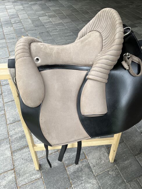 Deuber Amarant S2, Deuber  Amarant, Tanja Engelhardt , Baroque Saddle, 30900 Wedemark , Image 2