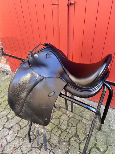 Deuber Cadence Dressursattel S2 17,5 Zoll verstellbar, Deuber und Partner  Cadence, Romy, Dressage Saddle, Schiffdorf, Image 2